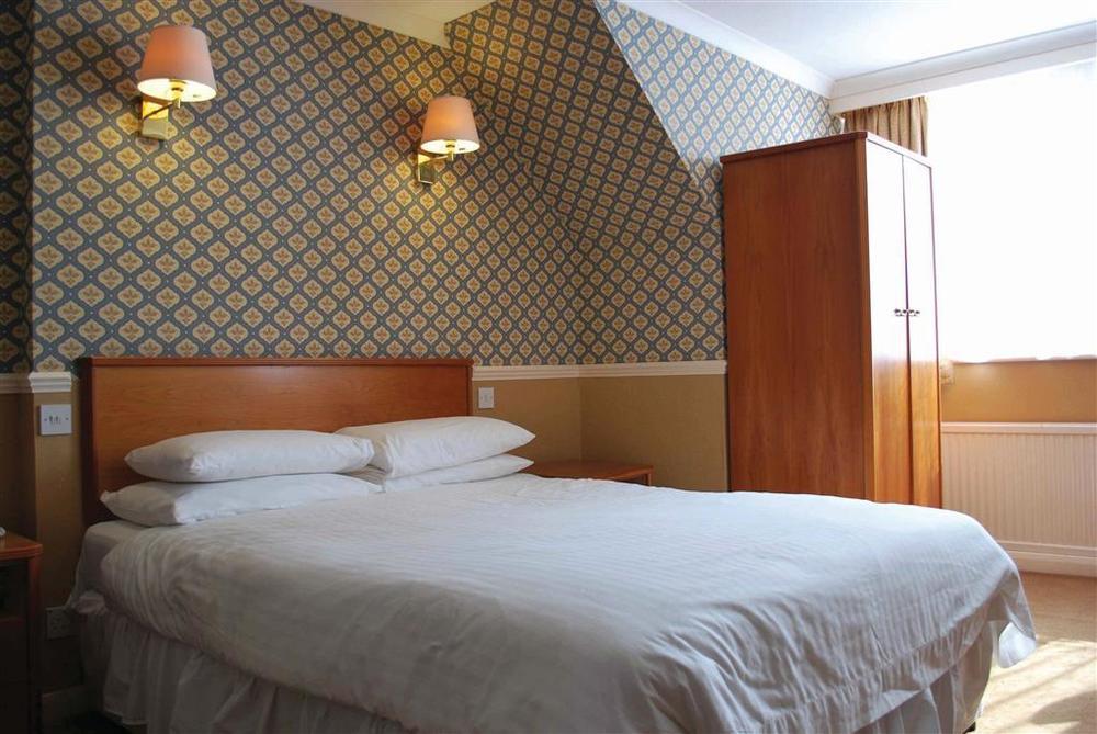 Best Western Cumberland Hotel Harrow Room photo