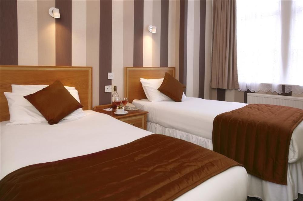 Best Western Cumberland Hotel Harrow Room photo